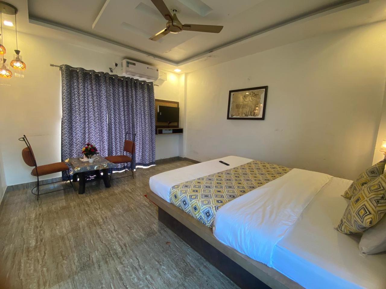 Hotel Golden Galaxy And Restaurant Mahābaleshwar Exterior foto